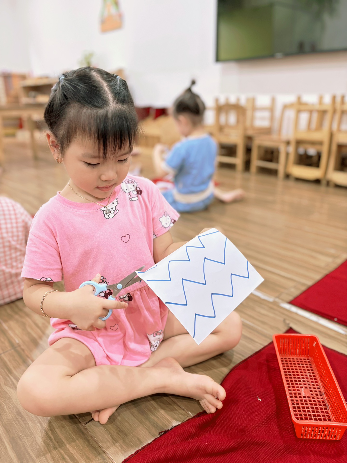 KỸ NĂNG CẮT GIẤY