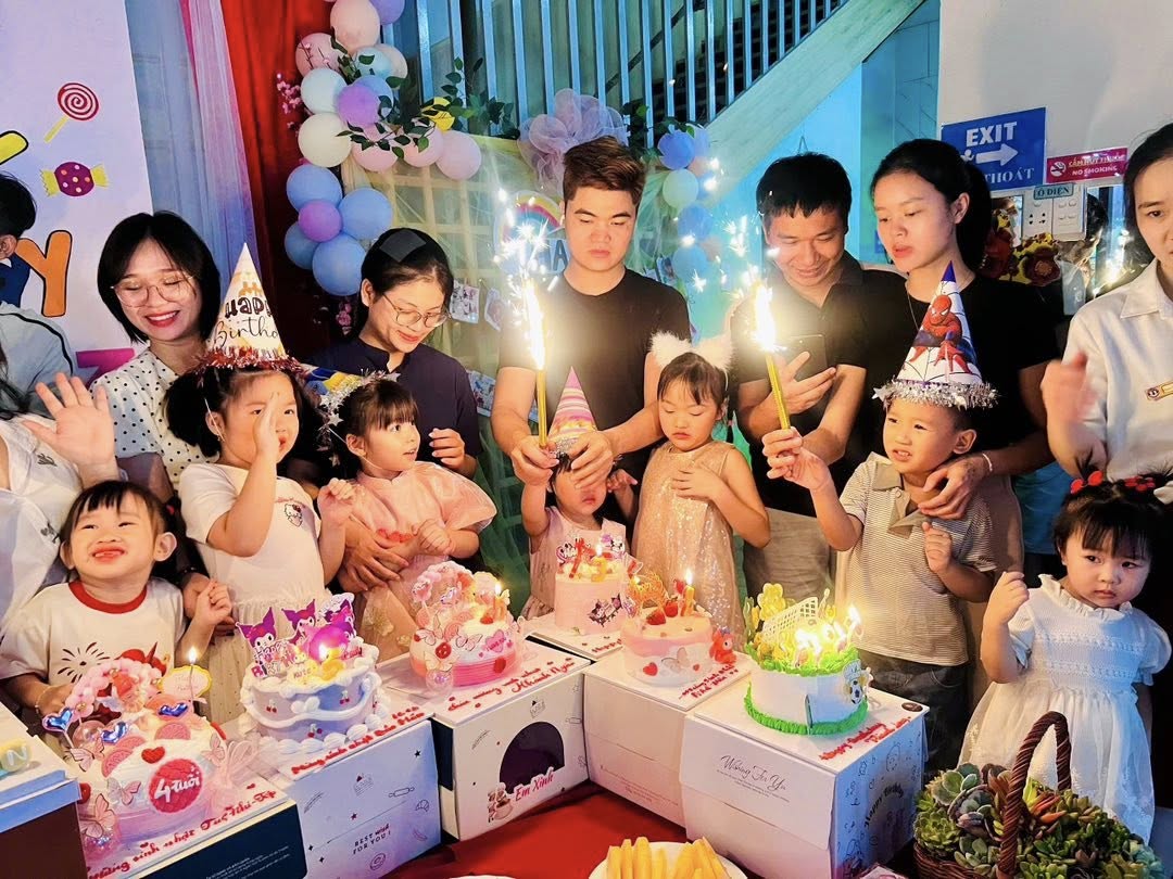 CHÚC MỪNG SINH NHẬT THÁNG 3