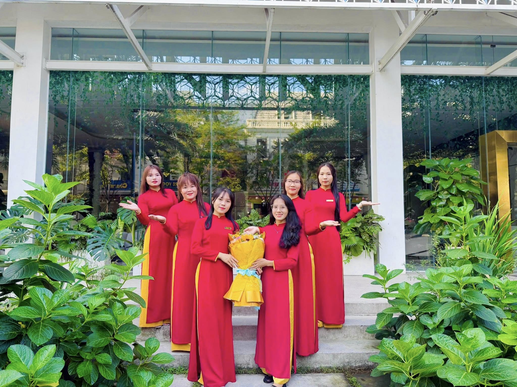 TUẦN LỄ ÁO DÀI